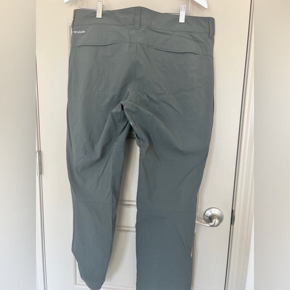 Columbia Omni-shield hiking pants - Picture 5 of 6